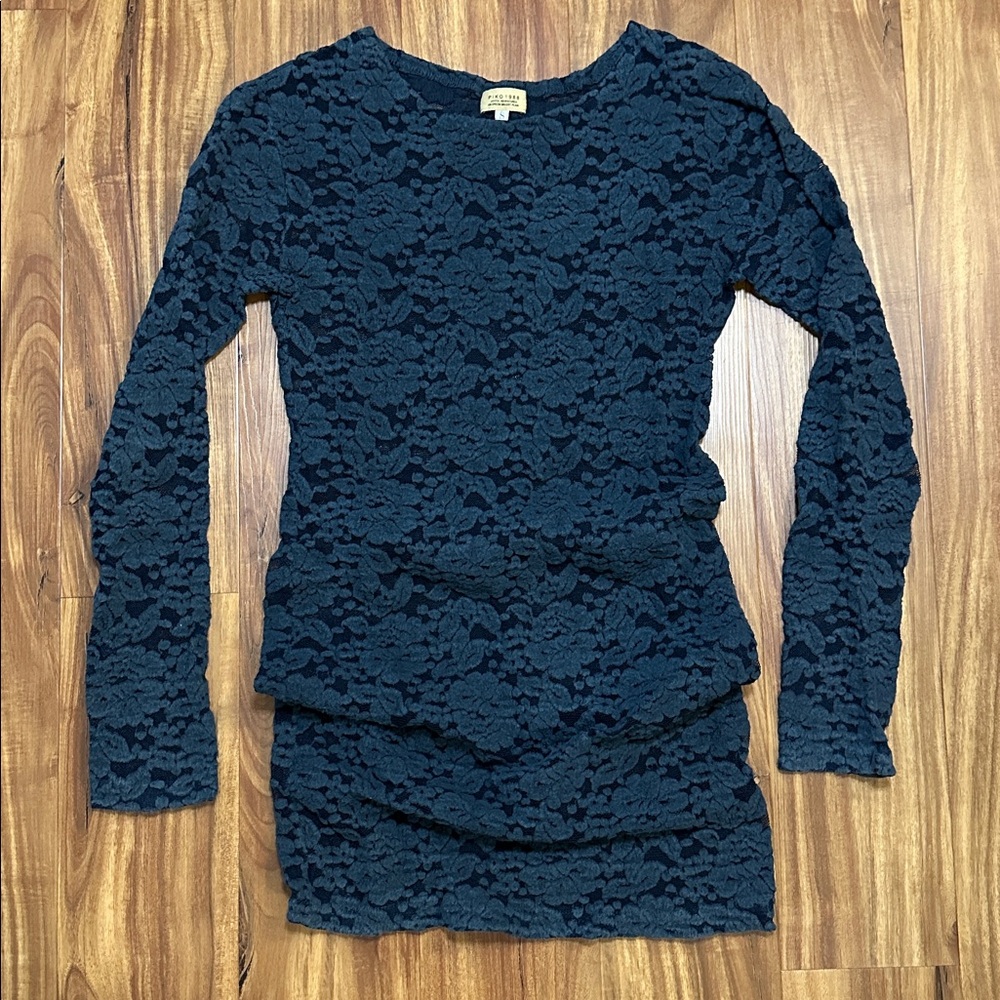 Lace top/dress